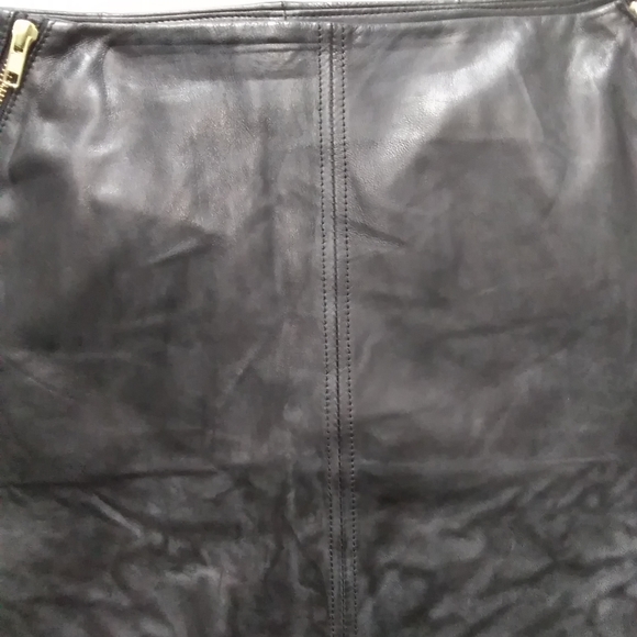 🌟Host Pick🌟DANIER COLLECTION~Italian Leather Skirt - Picture 7 of 16